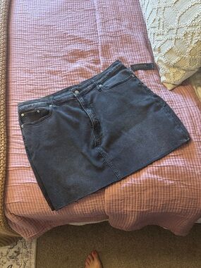 Banana Republic Black Denim Skirt